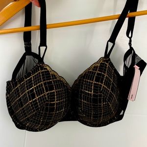victoria’s secret bra 38D